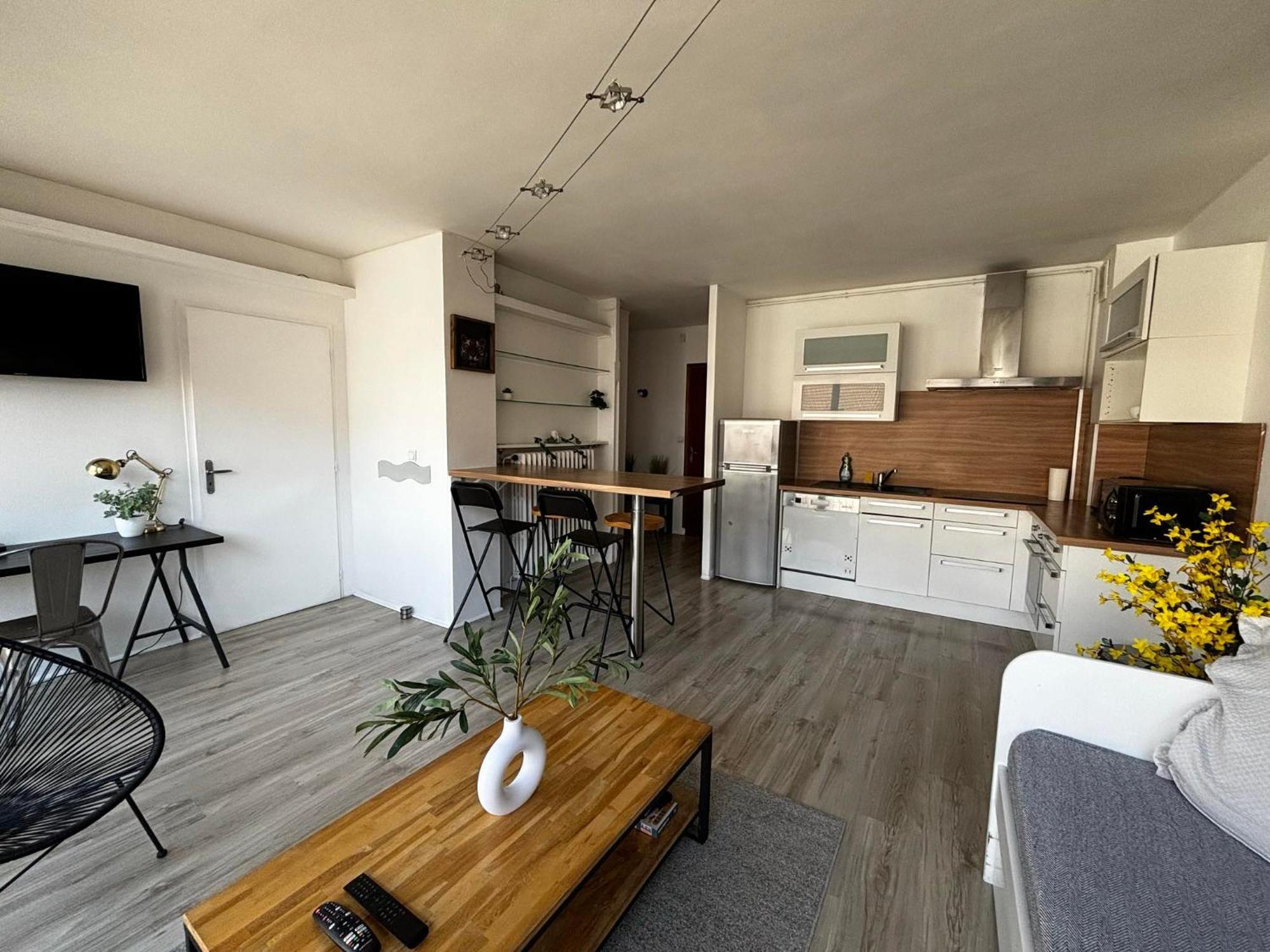 Appartement Hypercentre A 2 Min Du Lac Annecy Eksteriør bilde